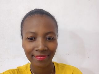 SoalyEvelyne's Live sex camera Profile Image